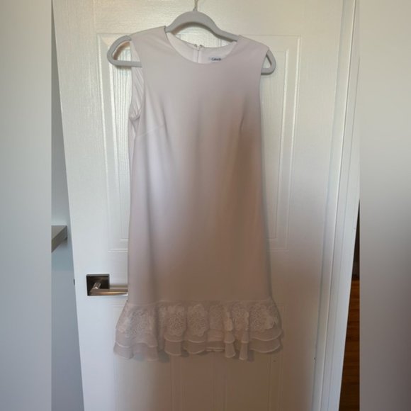 💥CALVIN KLEIN WHITE DRESS💥✨PERFECT CONDITION✨ ⁉️ MAKE AN OFFER ⁉️ - Picture 1 of 3